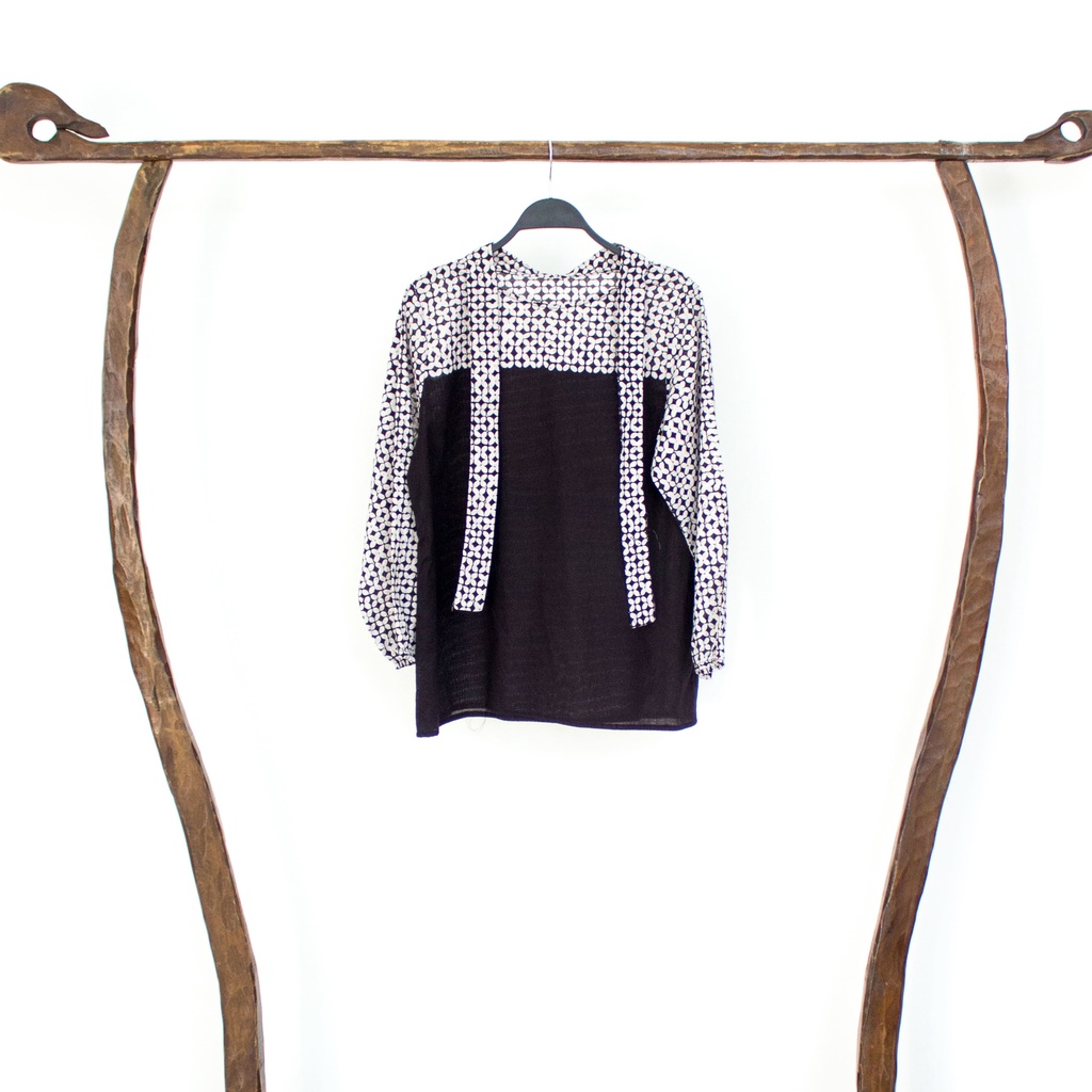 Ozzy Batik Pekalongan Blouse Tali