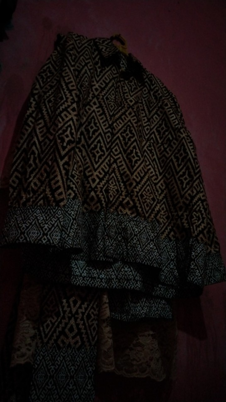 Couple Batik Wajik Lupita Brokat Lengan Panjang . Kebaya Couple Kondangan