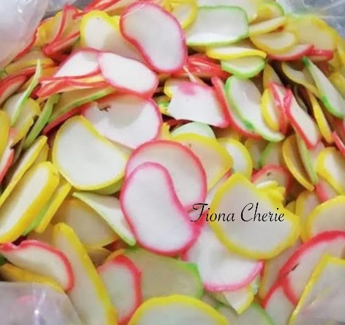 

kerupuk bawang warna warni