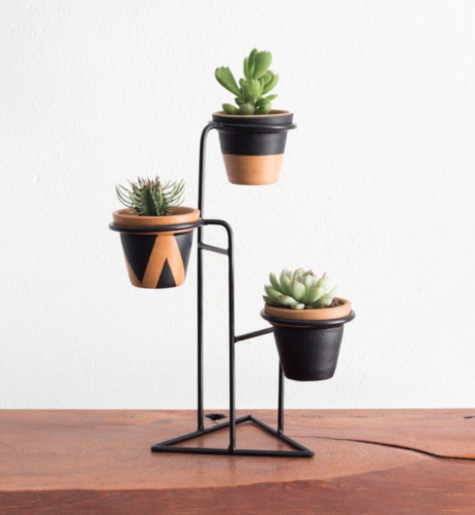 Rak Pot Bunga Besi Pot Bunga Unik 3 Lubang D 12 cm Standing Planter