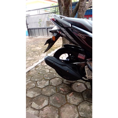 mata kucing belakang bulat vario vietnam plus breket / mata kucing bulat / mata kucing motor