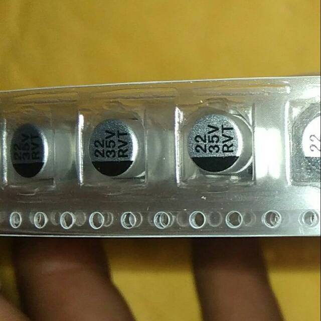 Elco / kapasitor 22uf 50v SMD