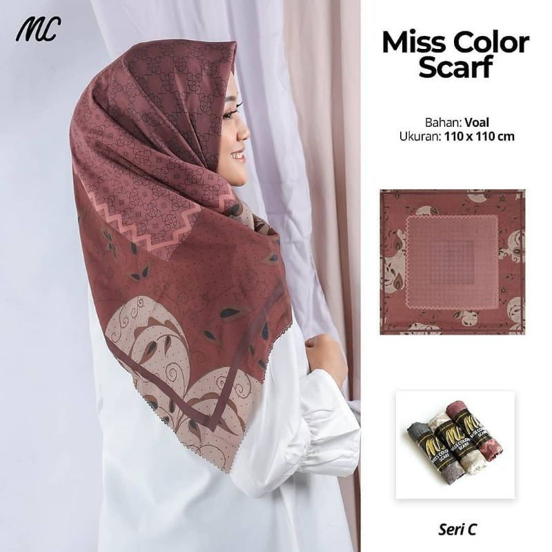 Segiempat umama miss color scarf