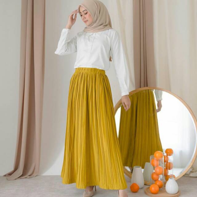 Zuma Pleats Skirt Lime By Pulchra Gallery (BOOKED)