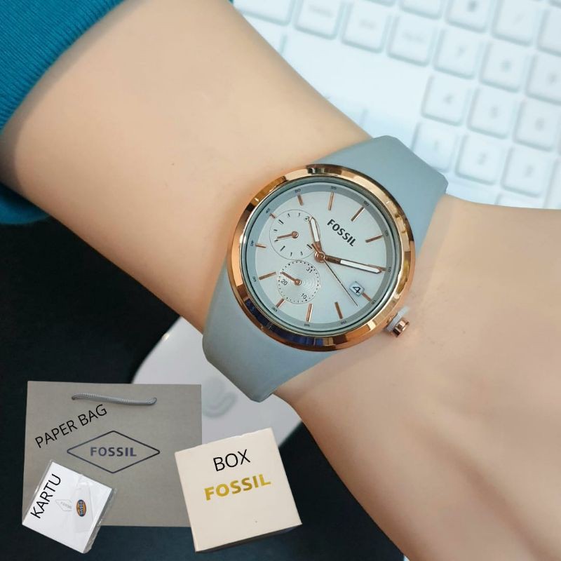 

Jam Tangan FS Rubber Free Box ,Buku, Dan Paper Bag Fs