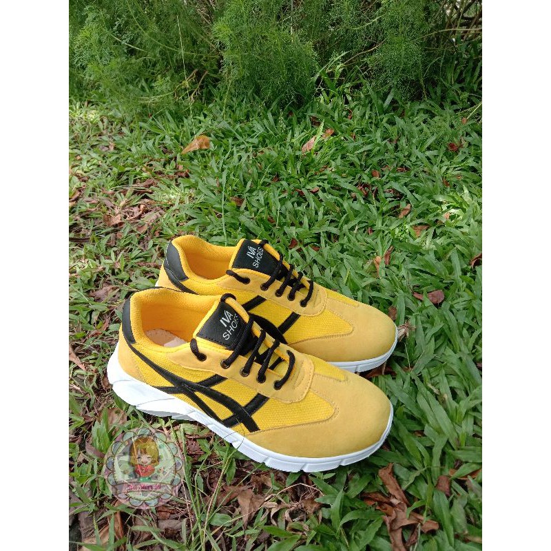 Sepatu Sneaker Pria dewasa