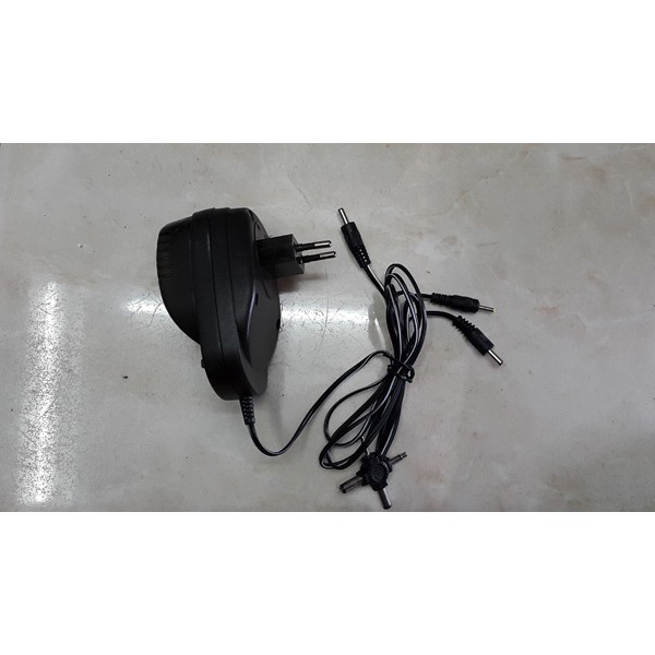 Adaptor 1A Montana 1.5v,3v,4.5v,6v,7.5v,9v &amp; 12v ( Multi output DC )