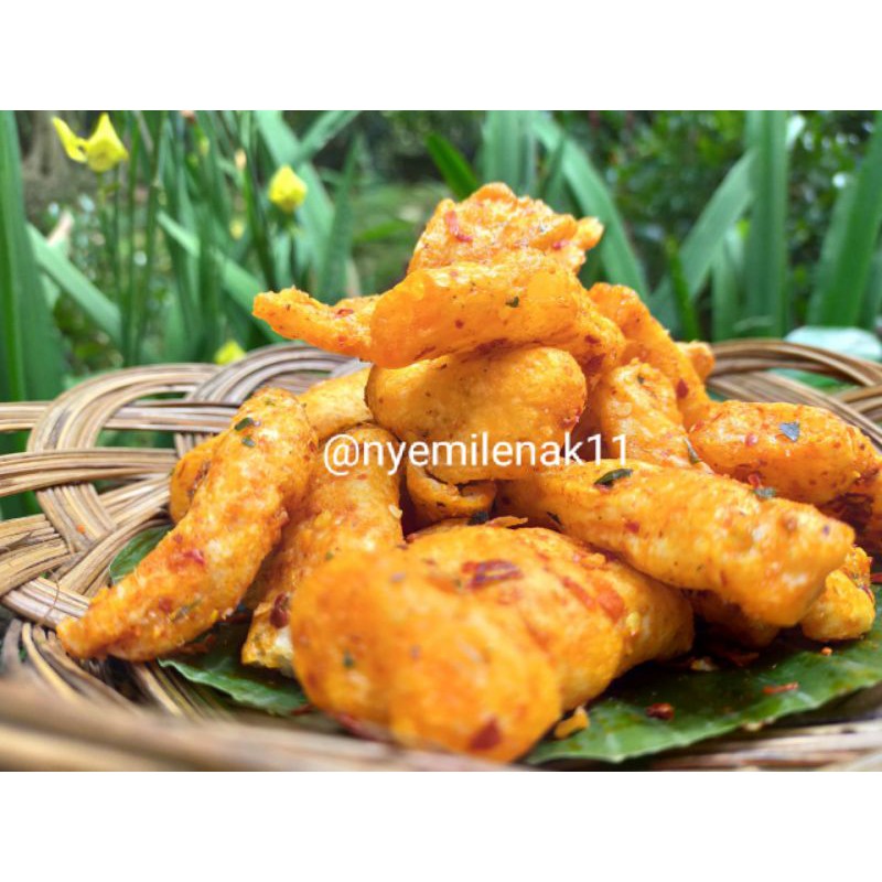 

BATAGOR KERING PEDAS// CEMILAN PEDAS// 250GR