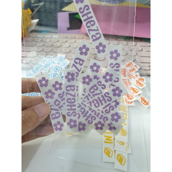 

25 stiker nama vinyl decal