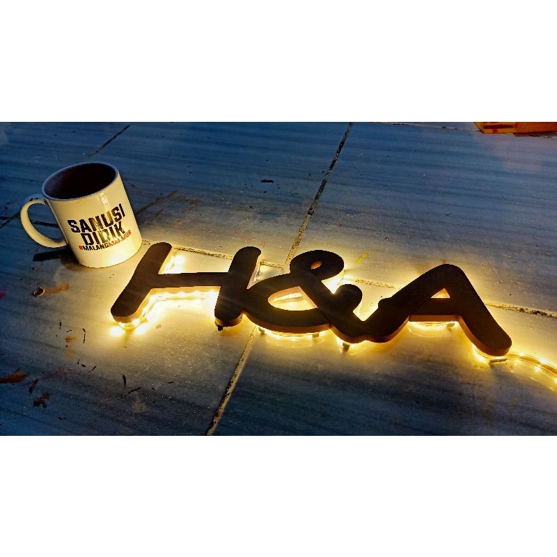 perkata HURUF KAYU / HURUF NYALA / PLANG USAHA / NAMA TOKO / HIASAN DINDING / HIASAN KAMAR