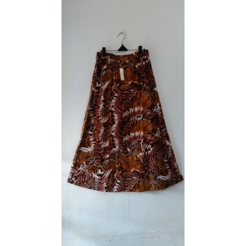Rok Beludru Motif