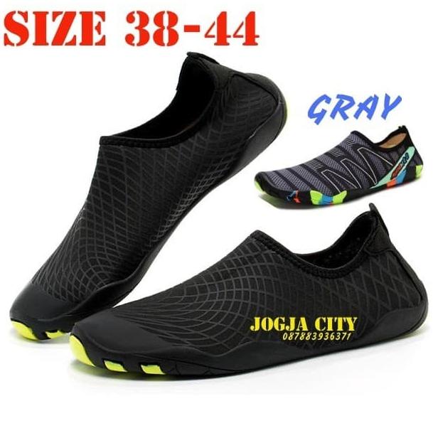 Sepatu Pantai anti karang / sepatu diving / sepatu senam fitnes lentur