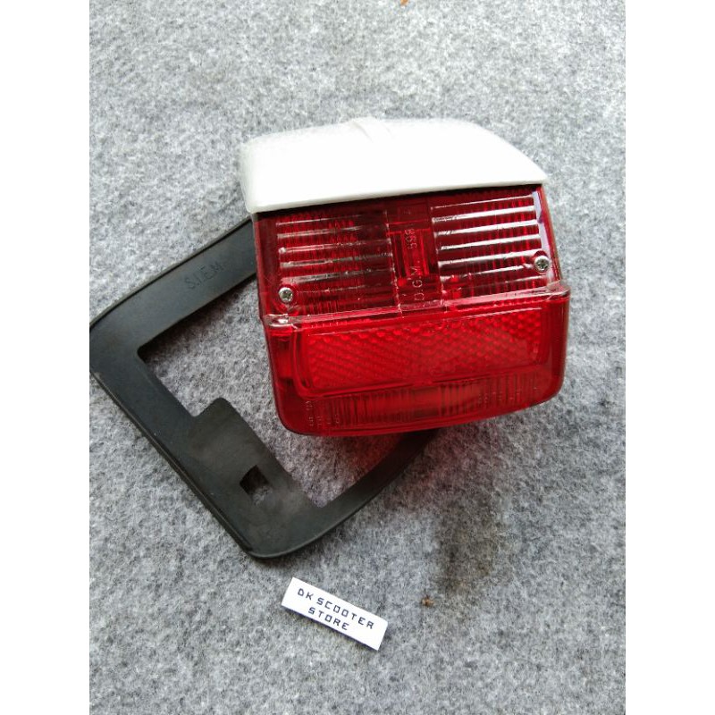 Vespa lampu belakang vespa super sprint siem import