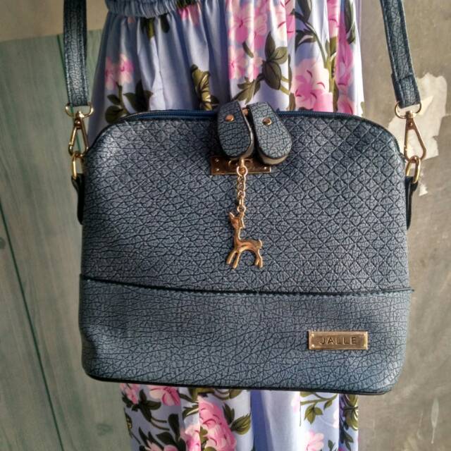 Tas Weedo selempang wanita / tas masa kini