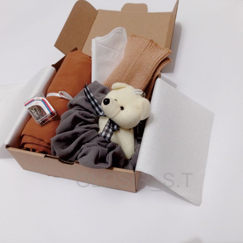 

KADO CEWEK HAMPERS CEWEK HIJAB GIFT BOX LUCU
