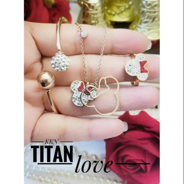 Perhiasan Titanium set