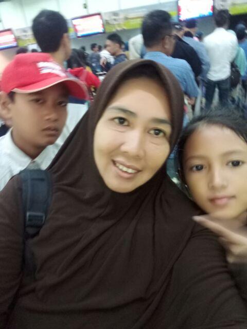 Maura Couple - Sania Ruffle Batik Couple Ori Ndoro Jowi Dnt Garansi Termurah Shopee - Solo