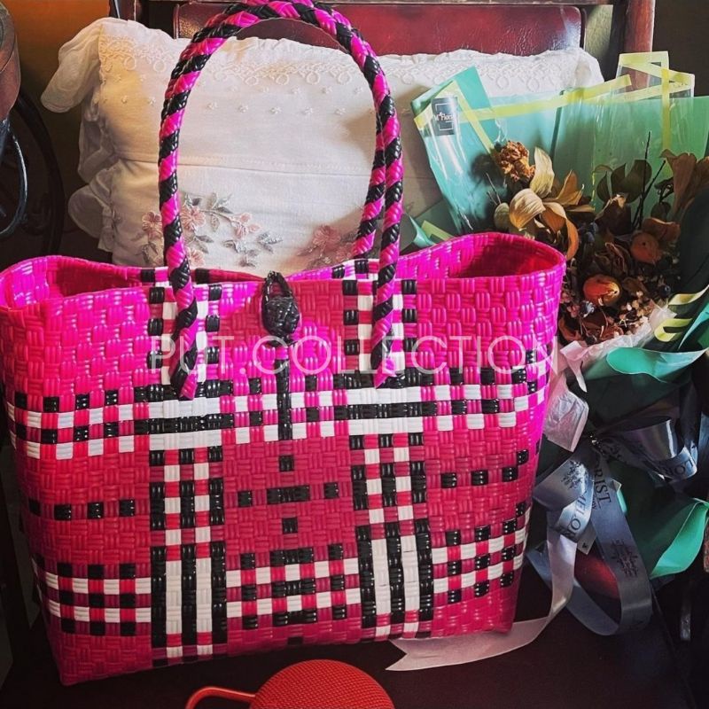 Tas anyam put.bag - Tote bag Burberry Fuchsia