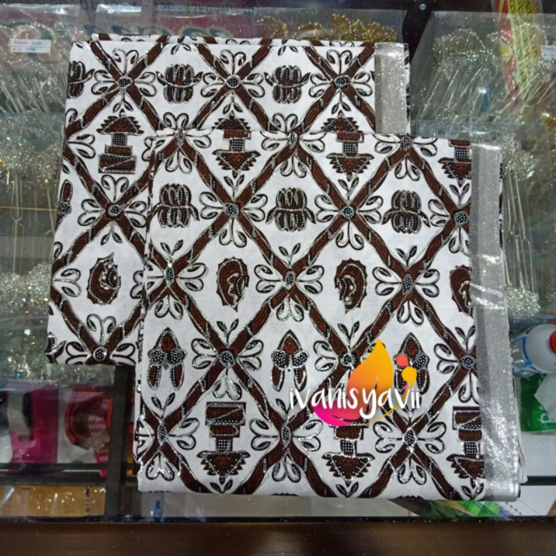 Sepasang Jarik Pengantin Prodo - Motif Sido Mulyo (Prodo Gold &amp; Silver)