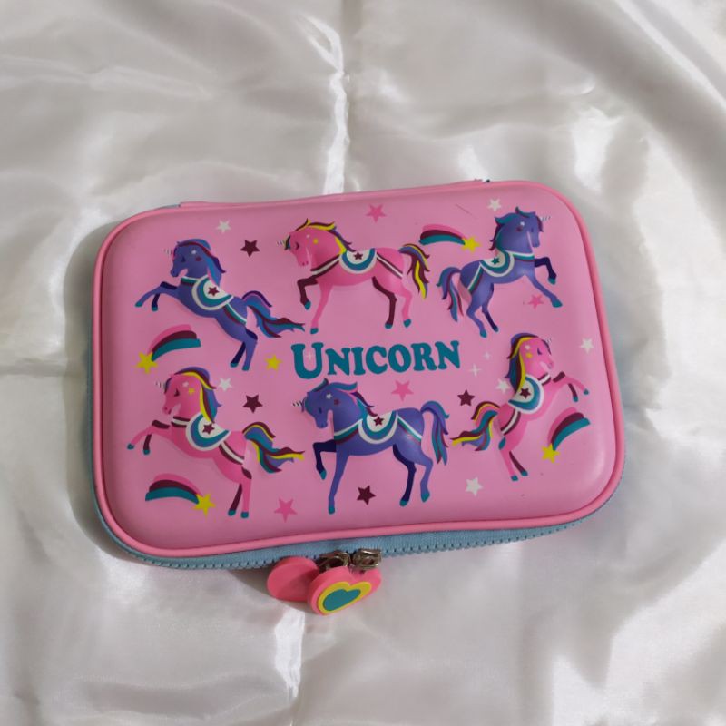 

Tempat pensil hardcase / tempat pensil unicorn / tempat pensil 3D