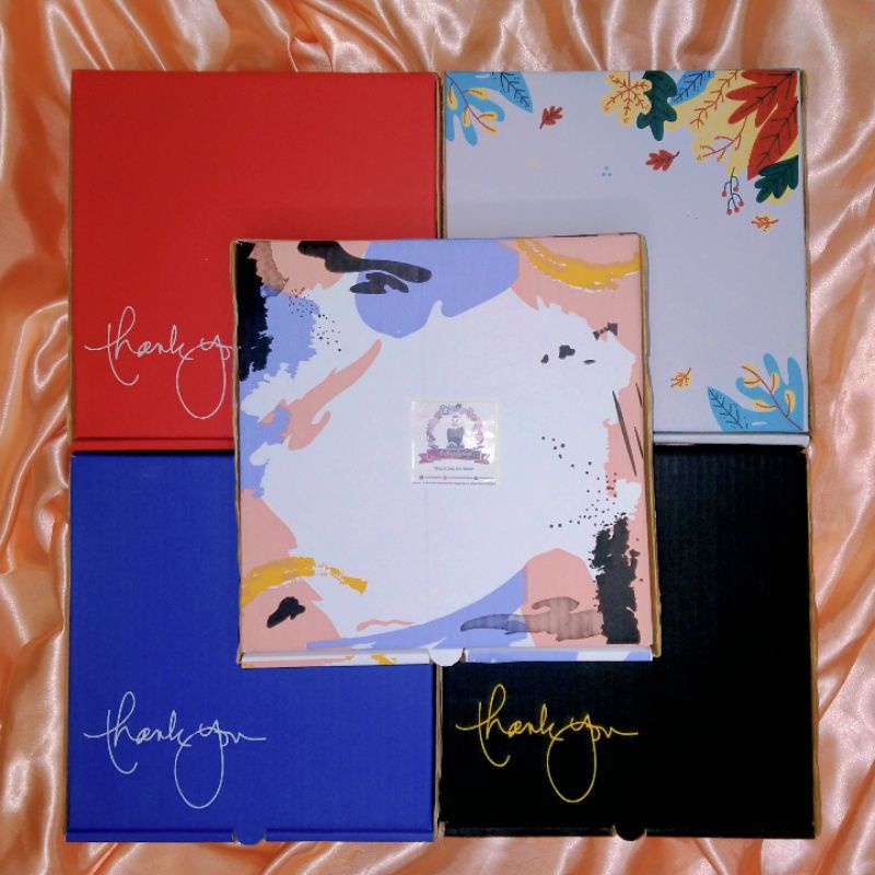 

box kado atau gift box ukuran medium