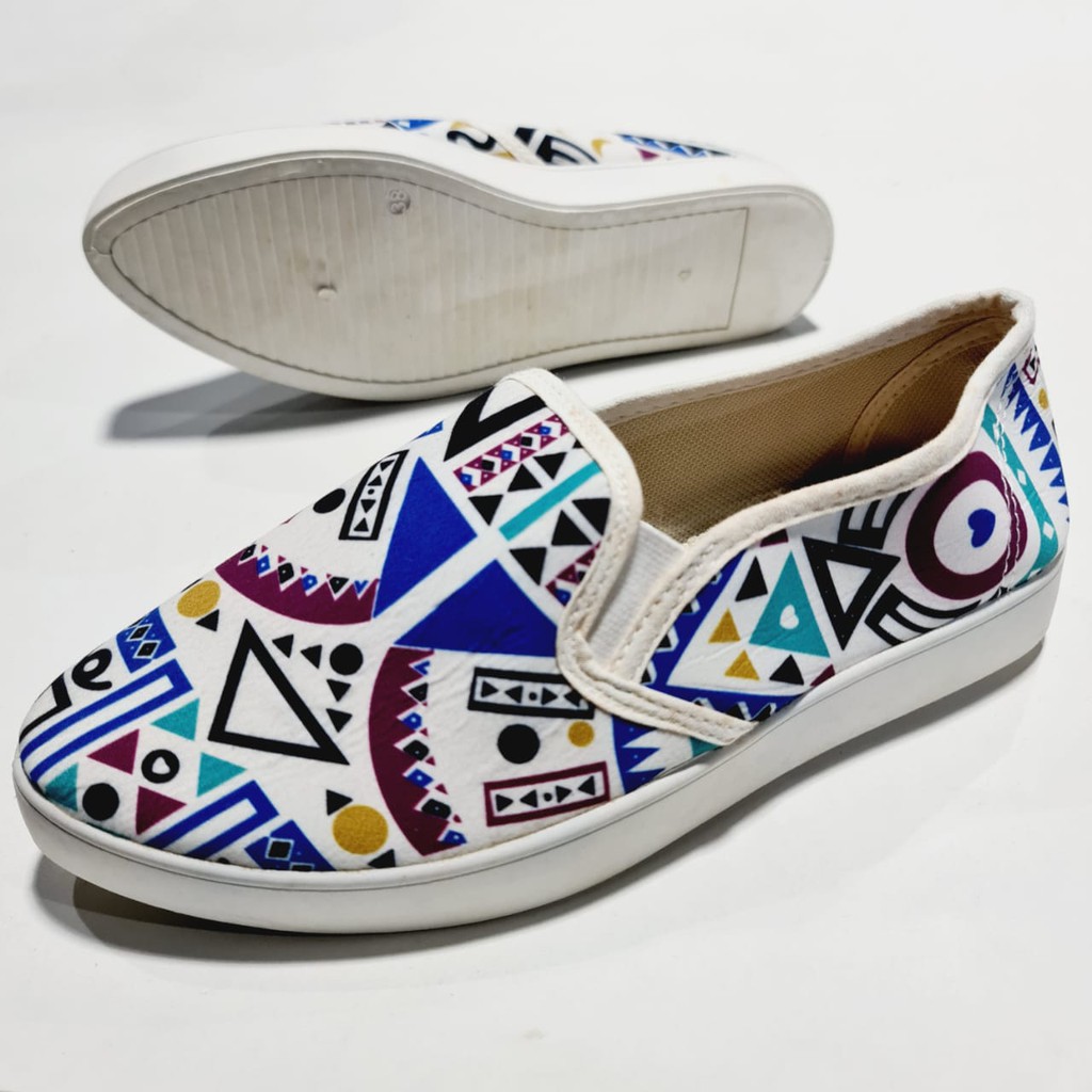 sepatu wanita slip on luofu import kain kanvas Mcl003