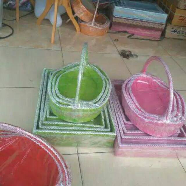 

Paket kotak parcel 2kg /kotak mahar /keranjang parcel/ kotak parcel