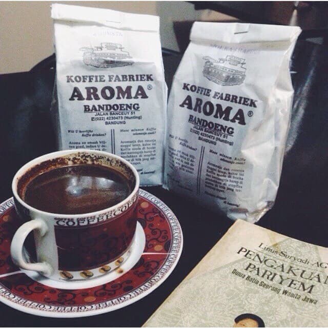 

KOPI/COFFEE/KOFFIE FABRIEK AROMA BANDUNG MOKKA ARABIKA 500GRAM TERBARU TERLARIS TERMURAH