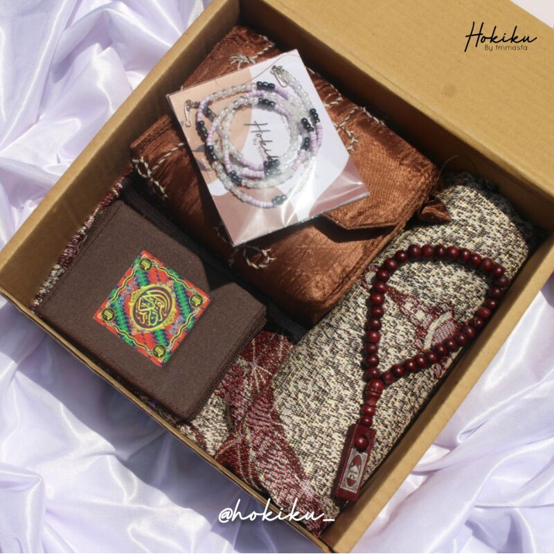 

HAMPERS BOX/GIFT BOX PERALATAN IBADAH