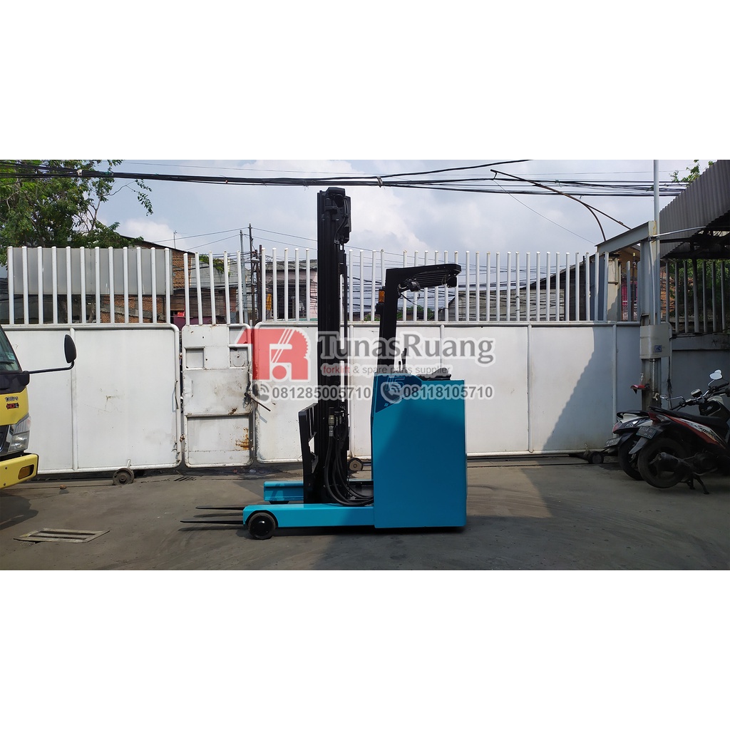 Sumitomo Forklift Reach Truck Kapasitas 1.5 Ton JAKARTA