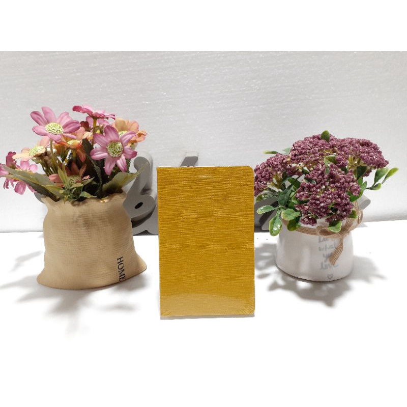 

Front Notebook DV69 - A601 146 Lembar Yellow