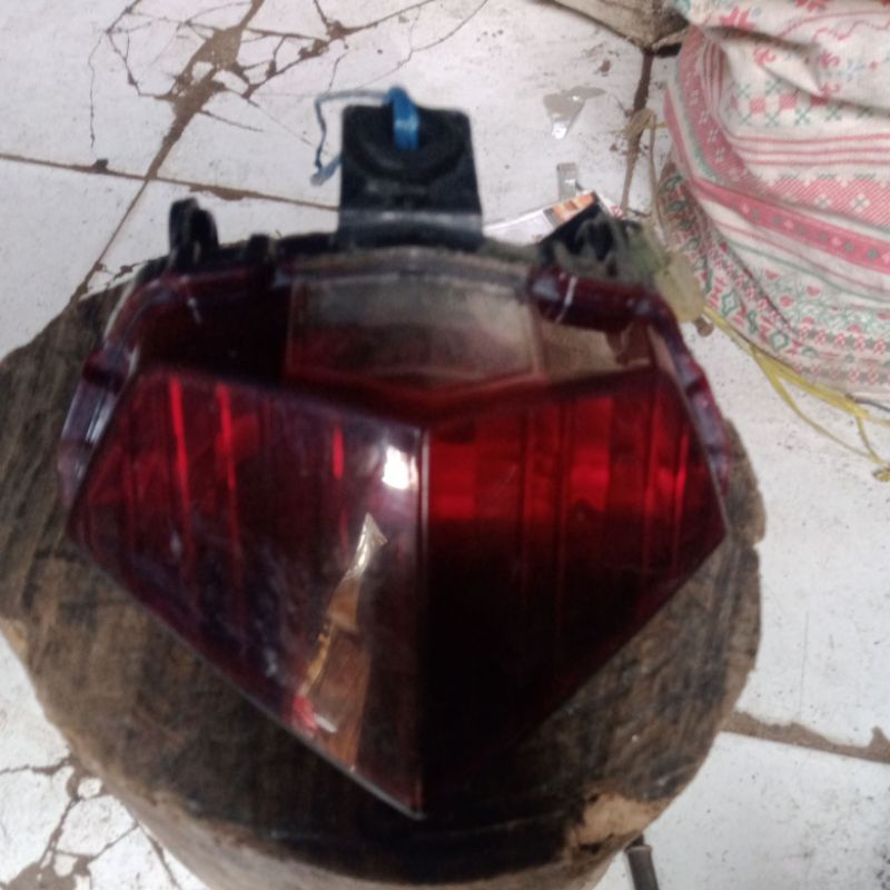 lampu stop belakang vixion new/ks seken ori
