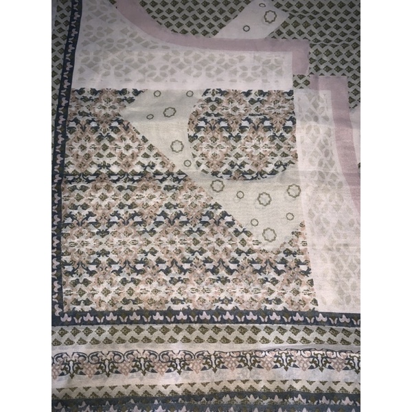 SEGIEMPAT VOALDENAY KW PREMIUM / HIJAB JILBAB SQUARE VOAL MOTIF LASER CUT-Motif 13