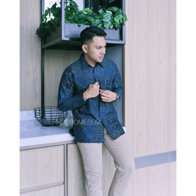 Batik Premium warna navy batik dewa wangsa biru navy batik eksklusif panjang bahan katun batikfuring