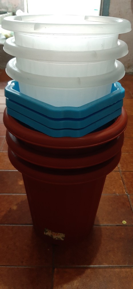 Pot Bunga Plastik Terra