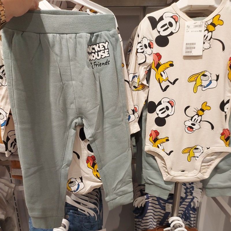 NEW H&M BABY SETELAN MOTIF MICKEY