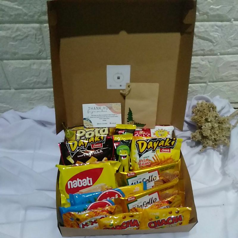 

SNACK BOX EDISI YELLOW COLOUR