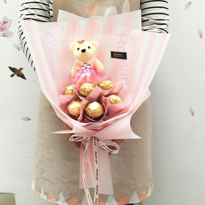 

Buket Coklat Anniversary/ Kado Valentine/ Kado Ulang Tahun 6C+1B Promo!!! R33A