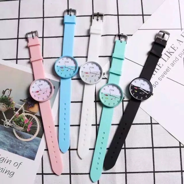 Jam Tangan Wanita/Anak-anak Fashion Korea Smile Fish Rubber