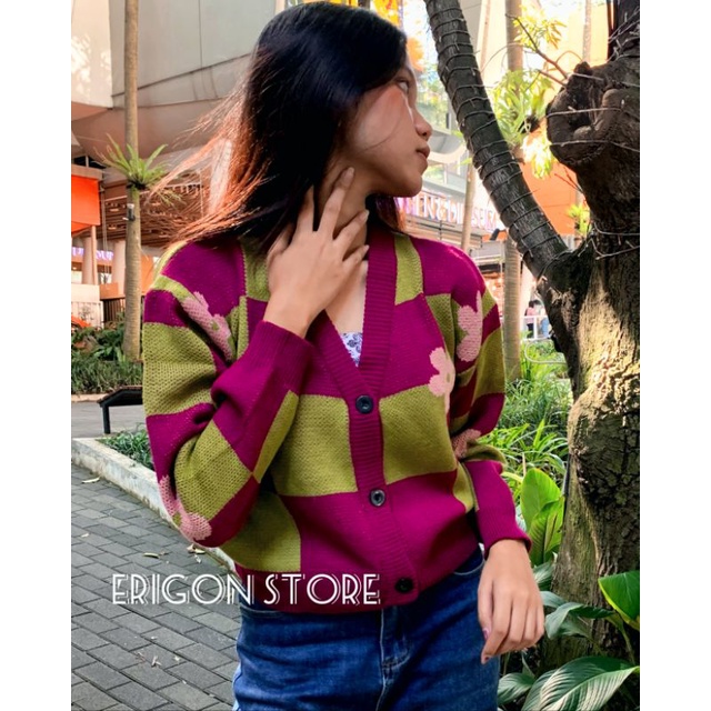 LIVIANI CROP CARDY MOTIF BUNGA OVERSIZE