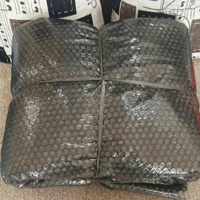 

Bubble Wrap Hitam uk. 5meter x 125cm - Putih TERLENGKAP