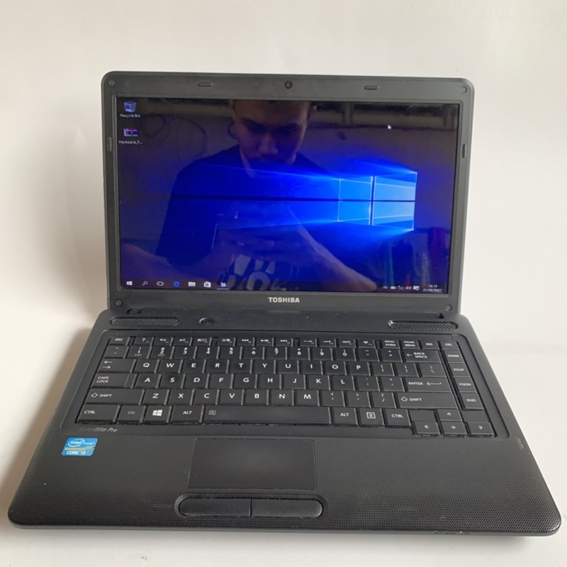 Laptop Bisnis Toshiba Satelite - Core i5 - Ram 8gb Ssd 256gb