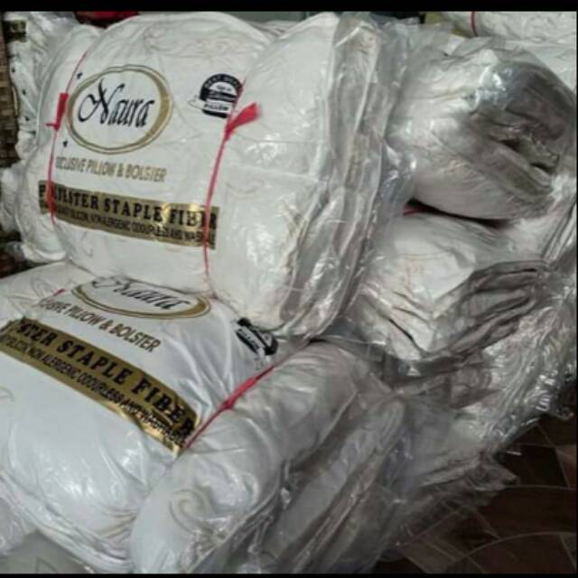 Bantal & Guling Hotel Naura. 47.000