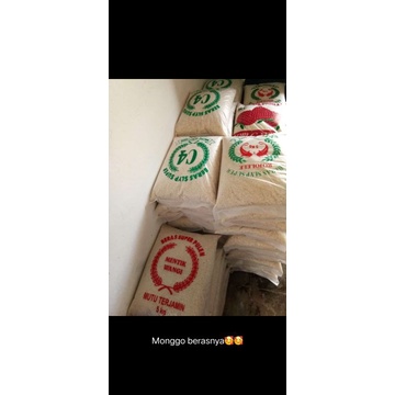 

beras C4,, stroberi,, rojolele