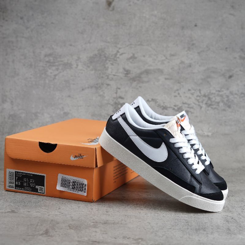 Nike Blazer Low 77 Vintage Black White