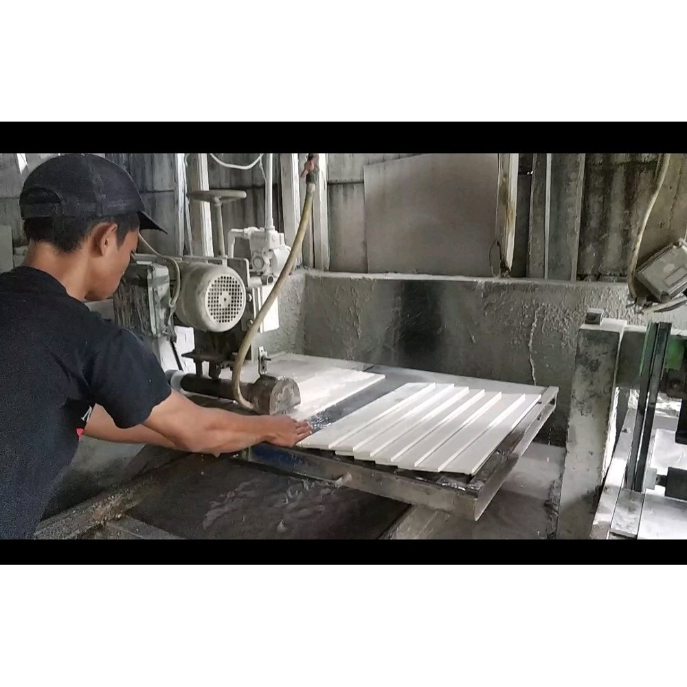 

Dijual jasa cutting per pcs panjang x 60 cm Murah
