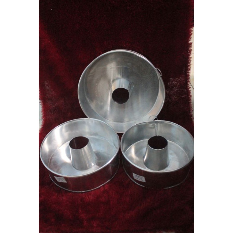 Loyang roti ban//Loyang roti bulat/Loyang kue tengah bolong ( 18, 20,22, 24, 26 Cm )