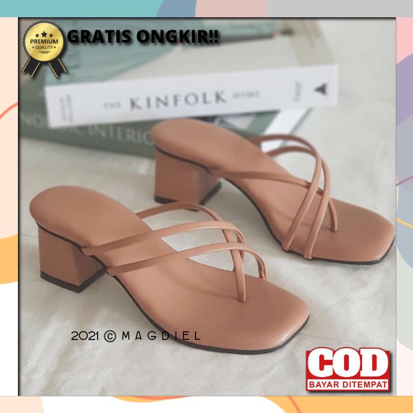 Sendal High Heels Chunky Korean Style Wanita Remaja Kasual Kekinian Tali Belakang Import Tinggi 5Cm 