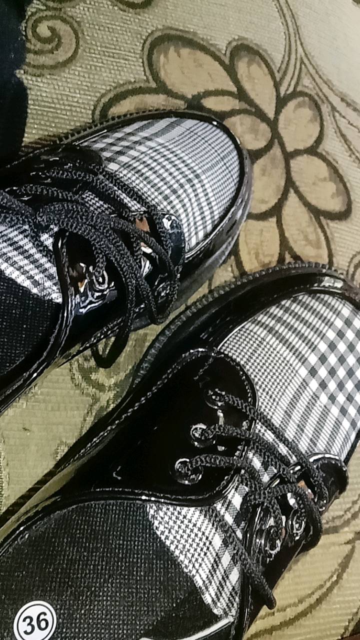 Sepatu Wanita Premium Tali Kasual Style Korea / Sepatu Black Glosy Variasi Kotak 099