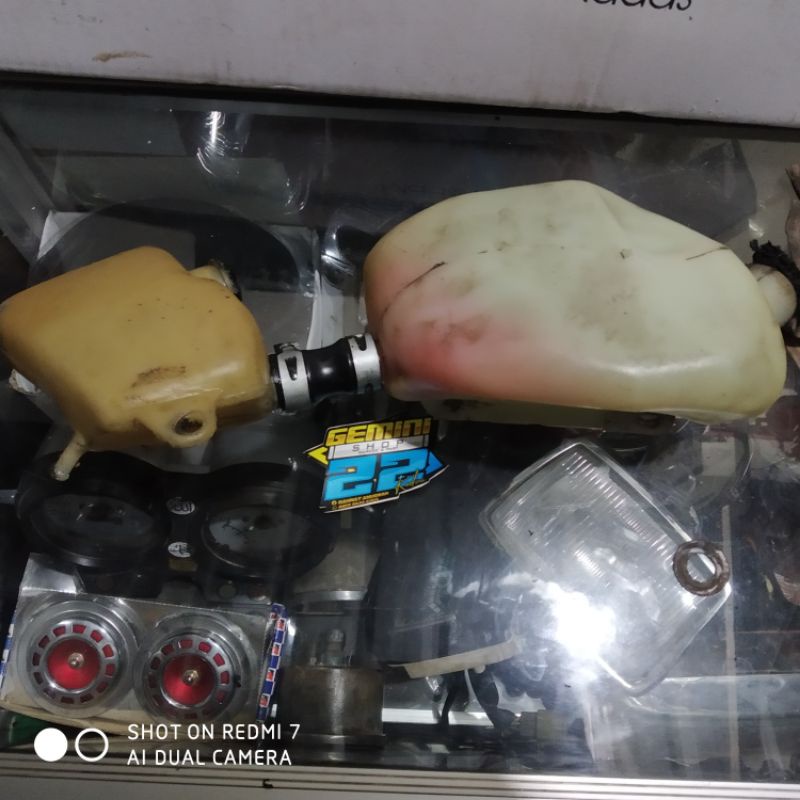 tempat oli samping rc. botol oil suzuki rc. botol oli suzuki rc. botol oli samping suzuki rc. wadah 